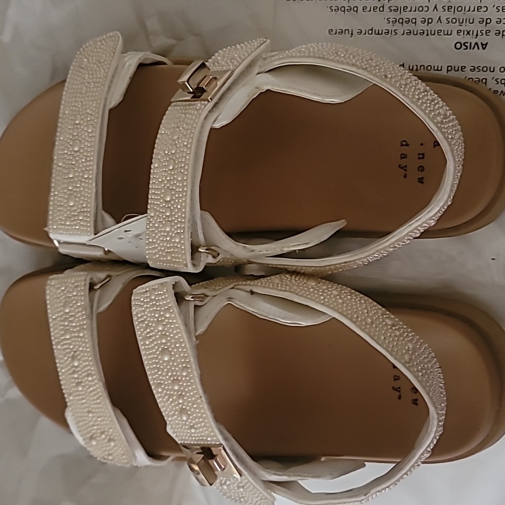 A New Day Ivory Pearl Embellished Sandals - Picture 5 of 8